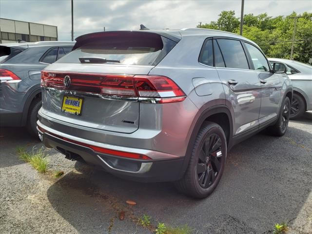 2024 Volkswagen Atlas Cross Sport 2.0T SE Technology