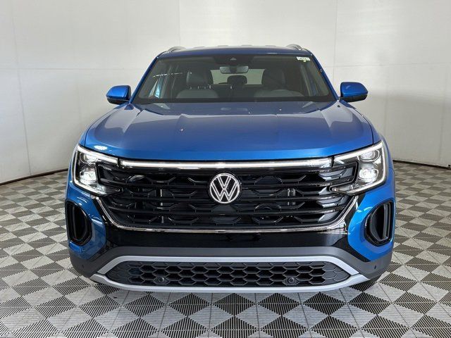 2024 Volkswagen Atlas Cross Sport 2.0T SE Technology