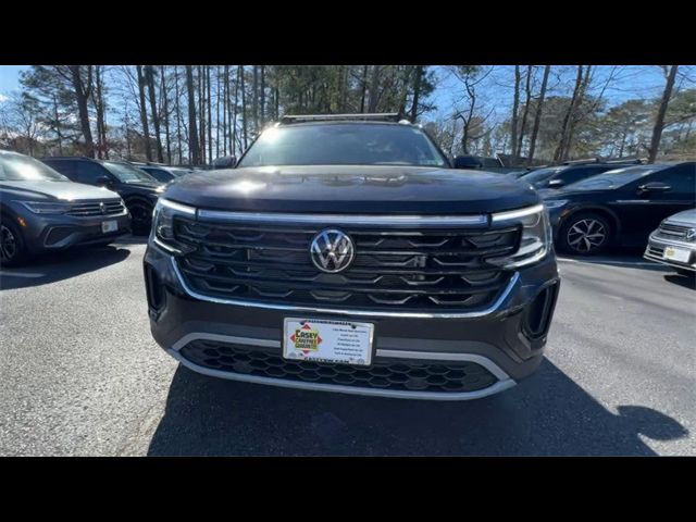 2024 Volkswagen Atlas Cross Sport 2.0T SE Technology