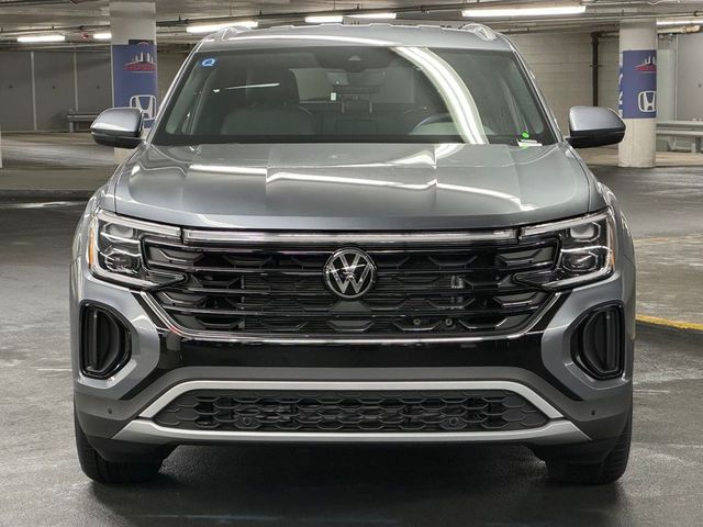 2024 Volkswagen Atlas Cross Sport 2.0T SE Technology