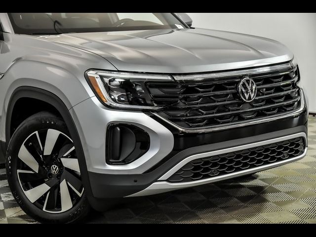 2024 Volkswagen Atlas Cross Sport 2.0T SE Technology