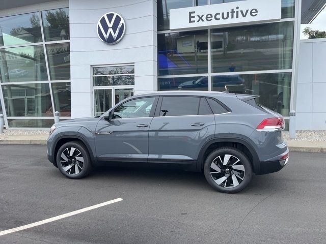 2024 Volkswagen Atlas Cross Sport 2.0T SE Technology