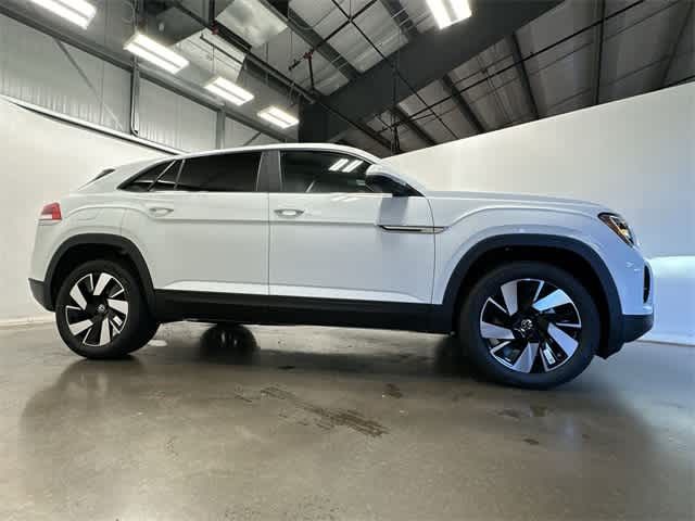 2024 Volkswagen Atlas Cross Sport 2.0T SE Technology