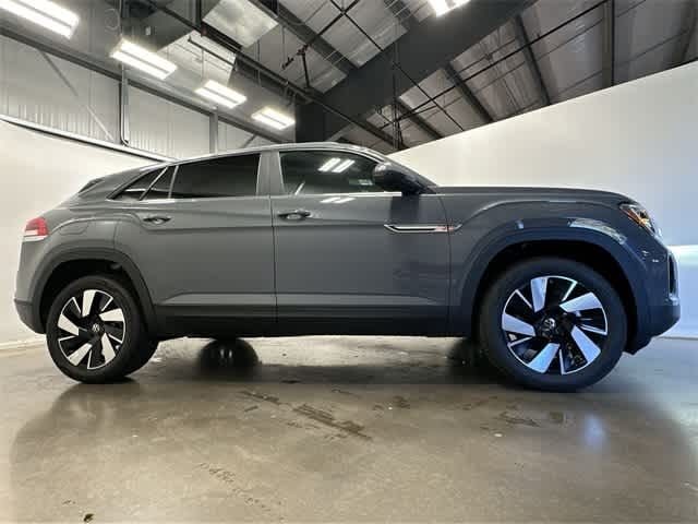 2024 Volkswagen Atlas Cross Sport 2.0T SE Technology