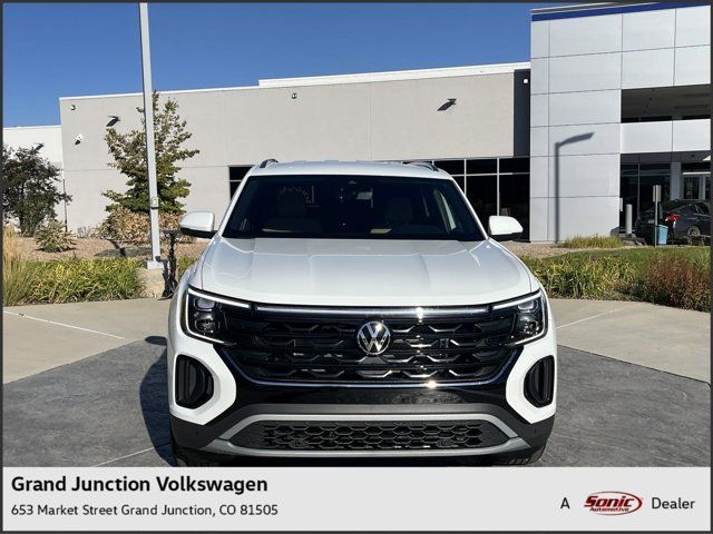 2024 Volkswagen Atlas Cross Sport 2.0T SE Technology