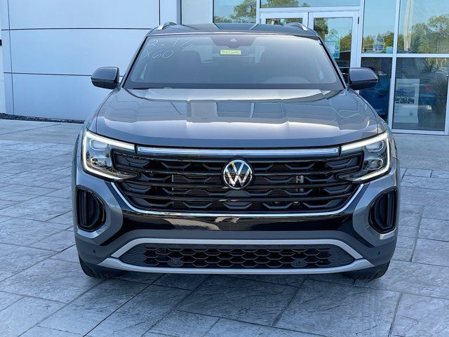 2024 Volkswagen Atlas Cross Sport 2.0T SE Technology