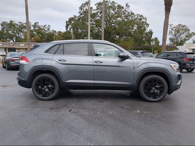 2024 Volkswagen Atlas Cross Sport 2.0T SE Technology