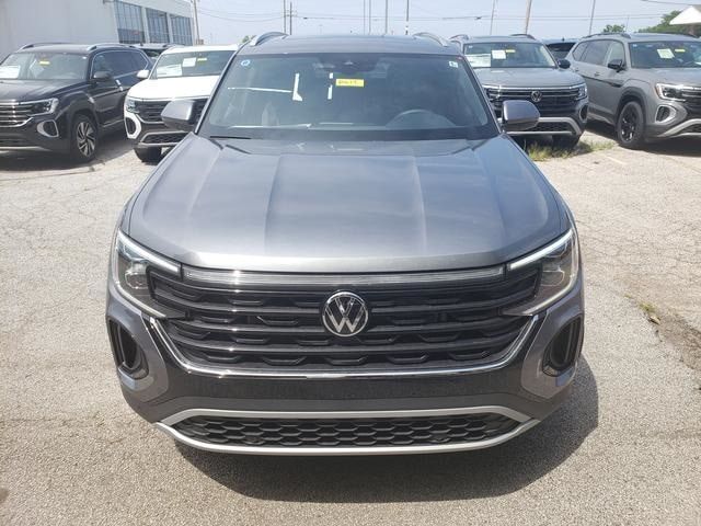 2024 Volkswagen Atlas Cross Sport 2.0T SE Technology