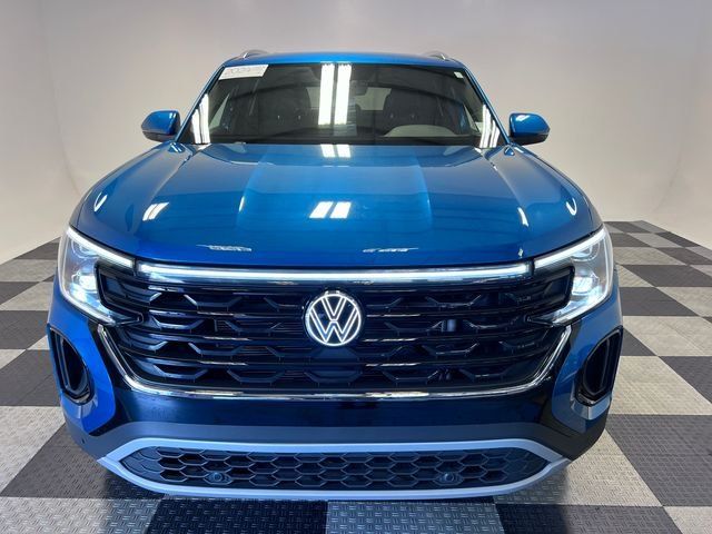 2024 Volkswagen Atlas Cross Sport 2.0T SE Technology