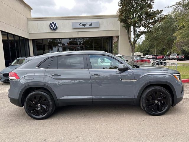 2024 Volkswagen Atlas Cross Sport 2.0T SE Technology