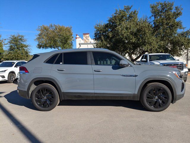 2024 Volkswagen Atlas Cross Sport 2.0T SE Technology