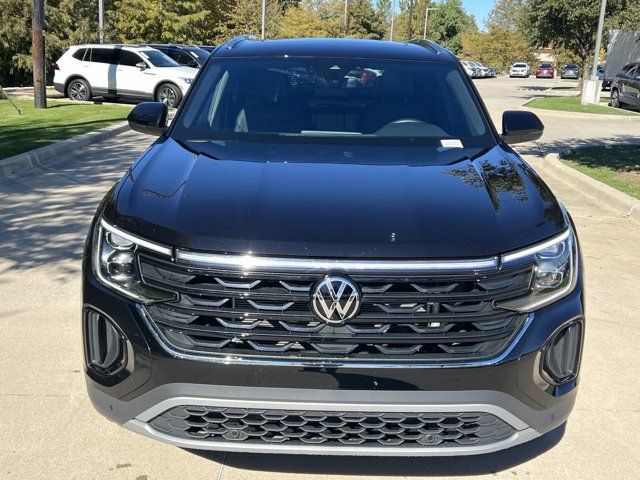 2024 Volkswagen Atlas Cross Sport 2.0T SE Technology