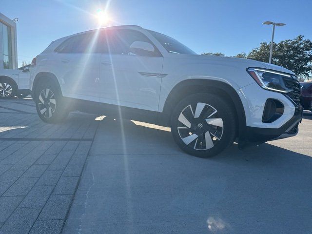 2024 Volkswagen Atlas Cross Sport 2.0T SE Technology