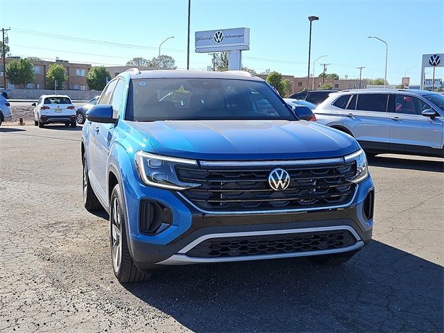 2024 Volkswagen Atlas Cross Sport 2.0T SE Technology