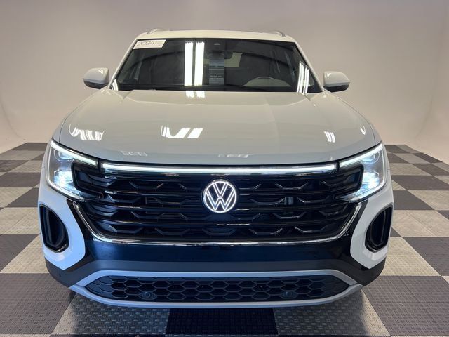 2024 Volkswagen Atlas Cross Sport 2.0T SE Technology