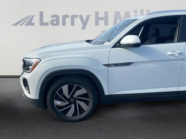 2024 Volkswagen Atlas Cross Sport 2.0T SE Technology