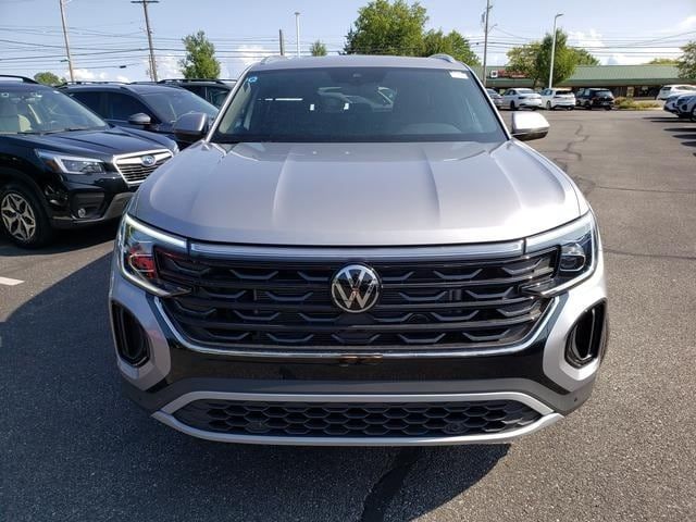 2024 Volkswagen Atlas Cross Sport 2.0T SE Technology