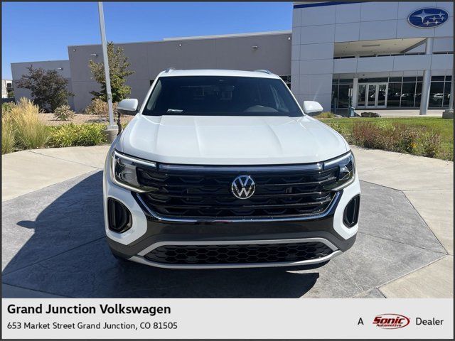 2024 Volkswagen Atlas Cross Sport 2.0T SE Technology