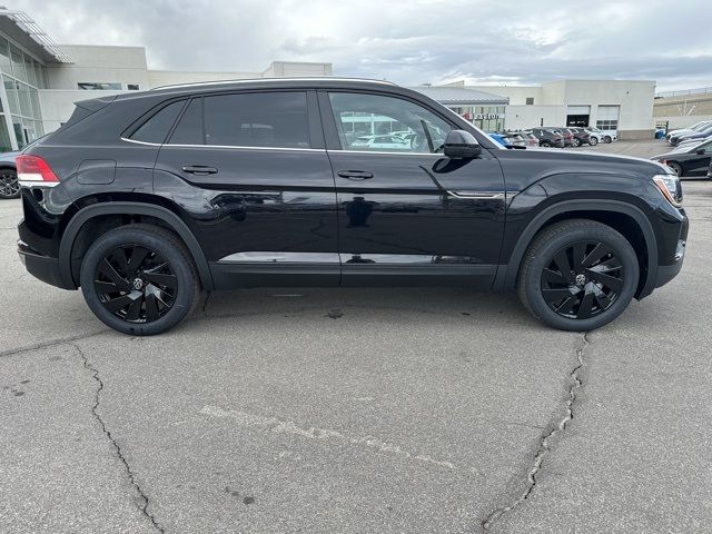 2024 Volkswagen Atlas Cross Sport 2.0T SE Technology