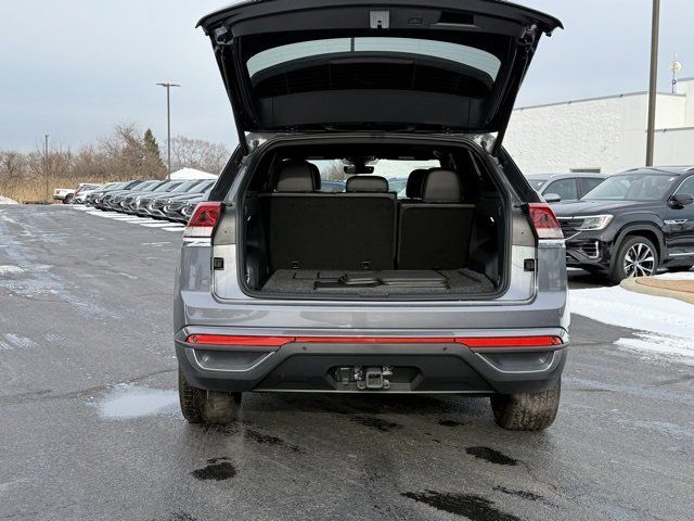 2024 Volkswagen Atlas Cross Sport 2.0T SE Technology