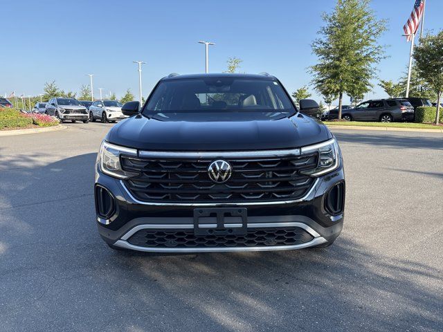 2024 Volkswagen Atlas Cross Sport 2.0T SE Technology