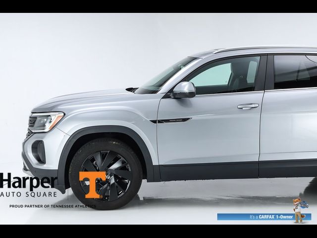 2024 Volkswagen Atlas Cross Sport 2.0T SE Technology