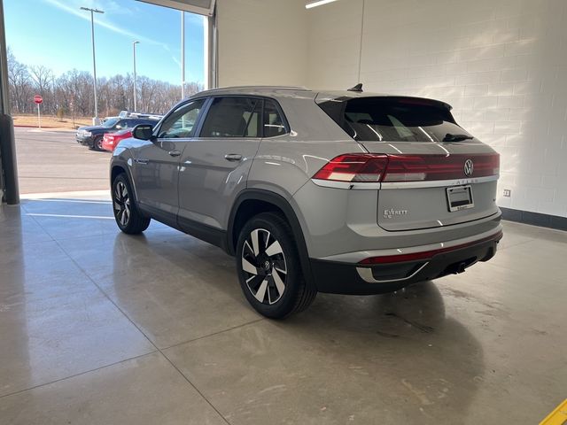 2024 Volkswagen Atlas Cross Sport 2.0T SE Technology