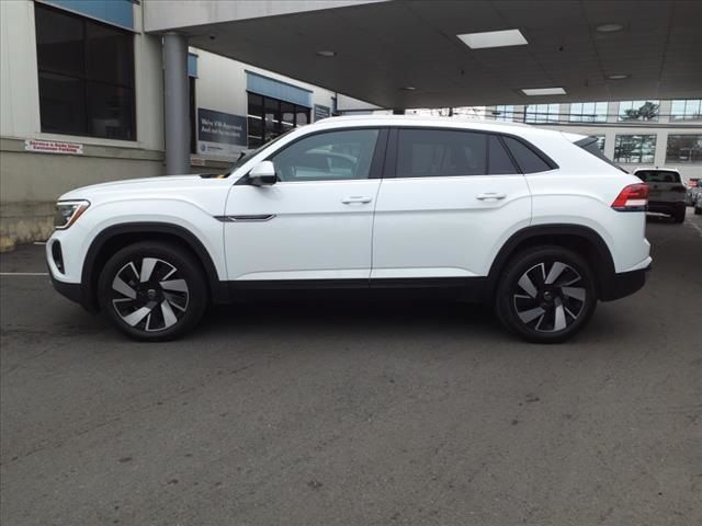 2024 Volkswagen Atlas Cross Sport 2.0T SE Technology