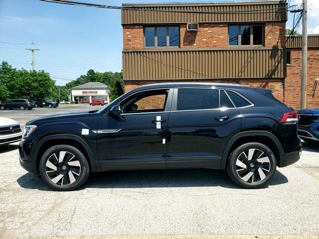 2024 Volkswagen Atlas Cross Sport 2.0T SE Technology