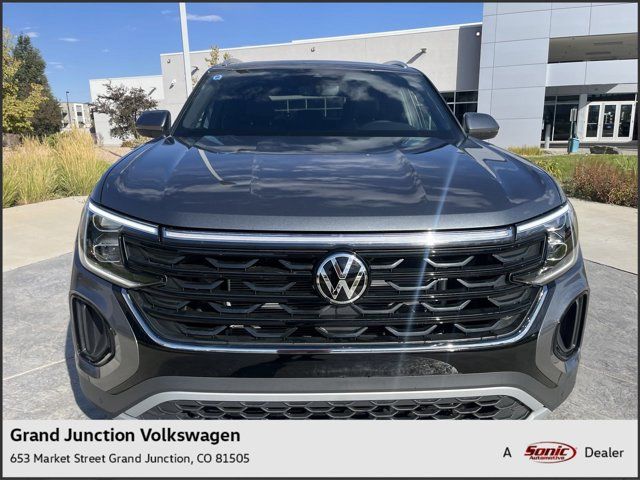 2024 Volkswagen Atlas Cross Sport 2.0T SE Technology