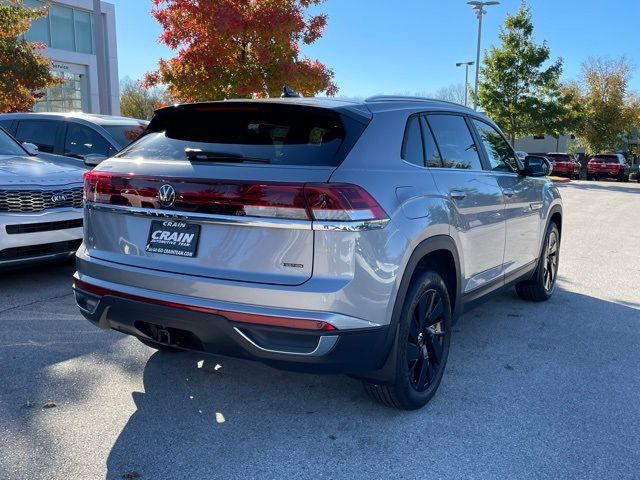 2024 Volkswagen Atlas Cross Sport 2.0T SE Technology