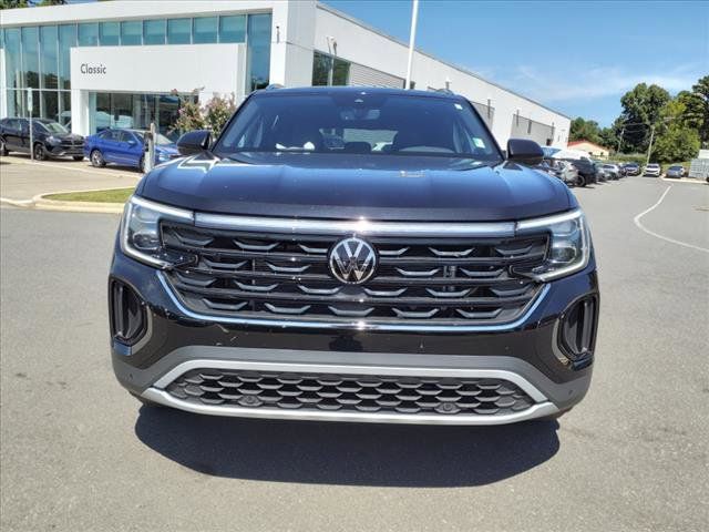 2024 Volkswagen Atlas Cross Sport 2.0T SE Technology