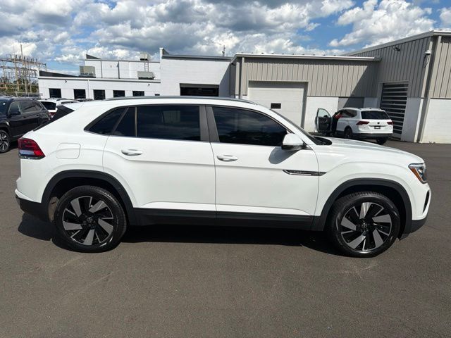 2024 Volkswagen Atlas Cross Sport 2.0T SE Technology