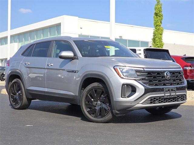 2024 Volkswagen Atlas Cross Sport 2.0T SE Technology