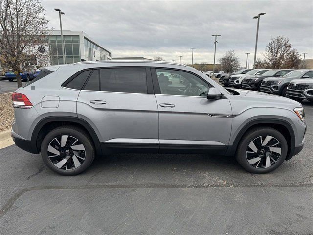 2024 Volkswagen Atlas Cross Sport 2.0T SE Technology