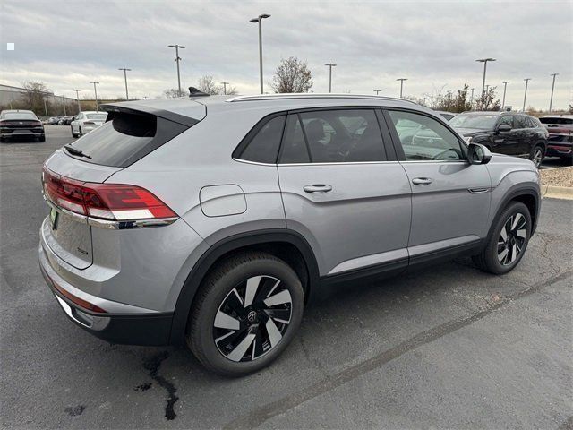 2024 Volkswagen Atlas Cross Sport 2.0T SE Technology