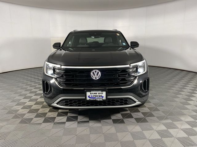 2024 Volkswagen Atlas Cross Sport 2.0T SE Technology