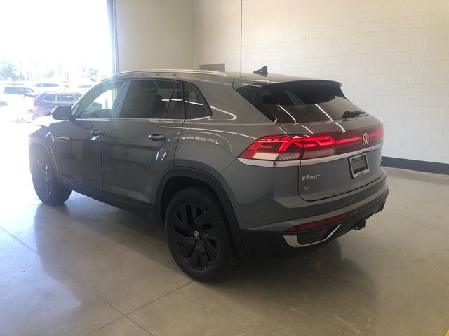 2024 Volkswagen Atlas Cross Sport 2.0T SE Technology