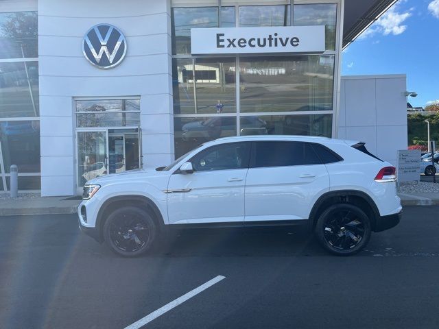 2024 Volkswagen Atlas Cross Sport 2.0T SE Technology