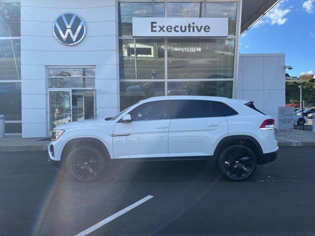 2024 Volkswagen Atlas Cross Sport 2.0T SE Technology