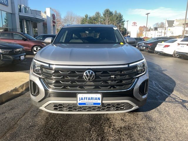 2024 Volkswagen Atlas Cross Sport 2.0T SE Technology