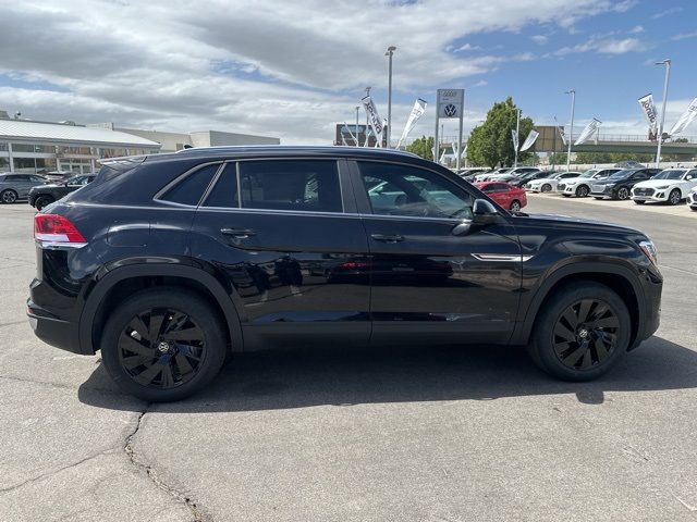 2024 Volkswagen Atlas Cross Sport 2.0T SE Technology