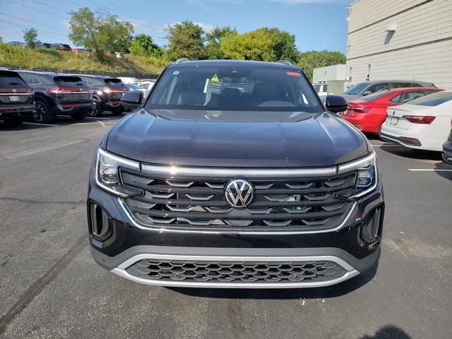 2024 Volkswagen Atlas Cross Sport 2.0T SE Technology