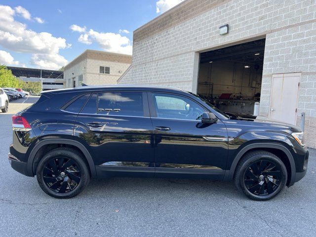 2024 Volkswagen Atlas Cross Sport 2.0T SE Technology