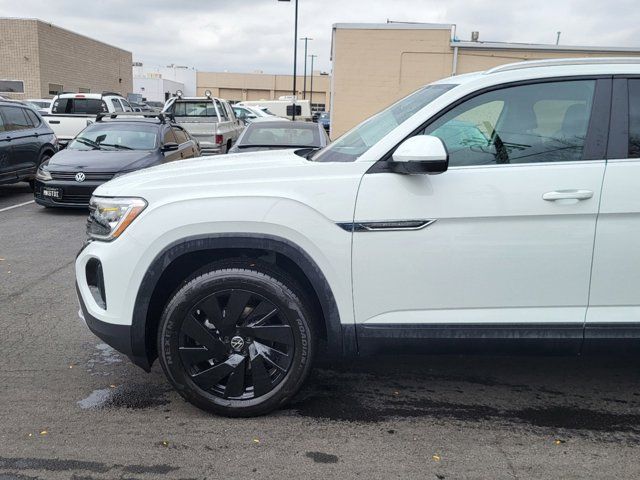 2024 Volkswagen Atlas Cross Sport 2.0T SE Technology