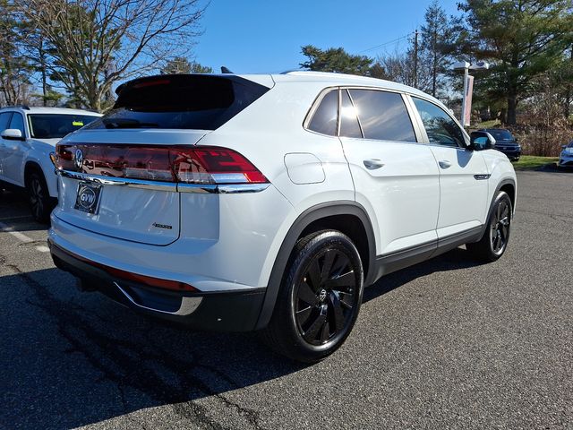 2024 Volkswagen Atlas Cross Sport 2.0T SE Technology