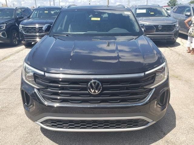 2024 Volkswagen Atlas Cross Sport 2.0T SE Technology