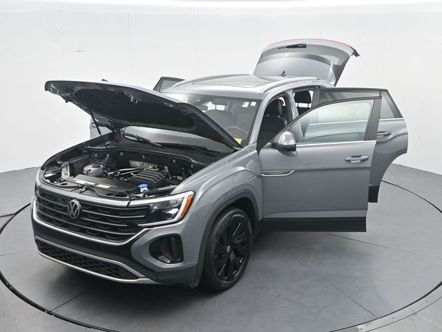2024 Volkswagen Atlas Cross Sport 2.0T SE Technology