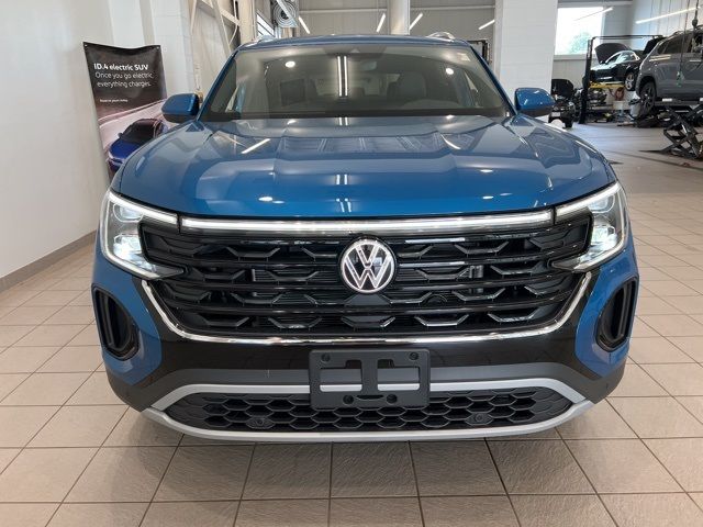 2024 Volkswagen Atlas Cross Sport 2.0T SE Technology