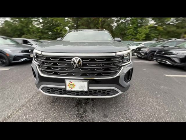 2024 Volkswagen Atlas Cross Sport 2.0T SE Technology